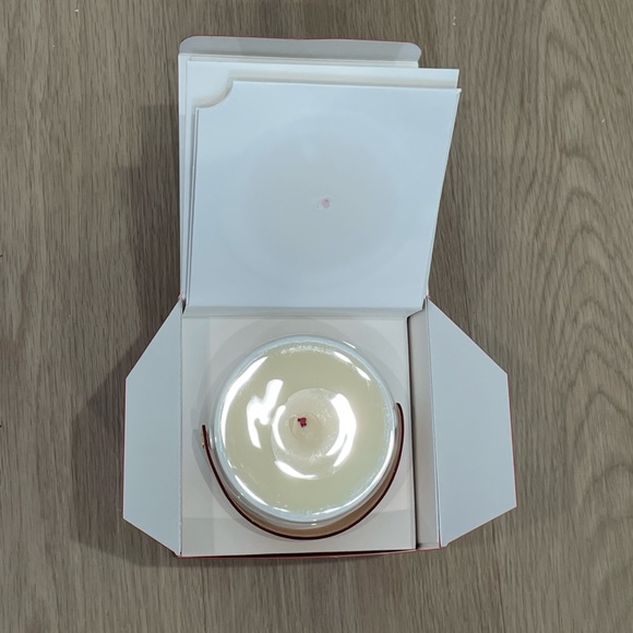 The Louis Vuitton | (RED) candle | Full Size | RARE | Authentic | Never Used - Picture 4 of 7